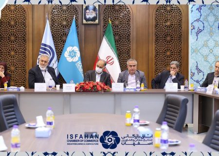 امروز باید به سرمایه های انسانی توجه بیشتری شود