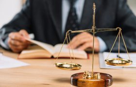 قوانین حقوقی دستِ قاتلان ناموسی را باز گذاشته است