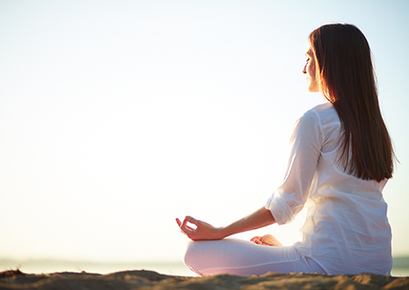 ۷ دلیل برای اینکه چرا هرچه زودتر باید یوگا را شروع کنید