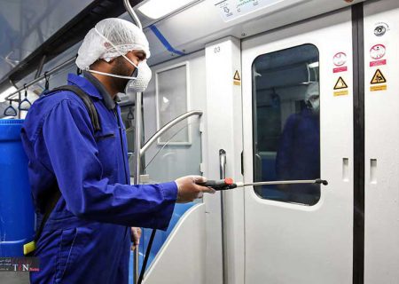 واگن های متروی اصفهان هر شب با ۴ دستگاه uvc ضدعفونی می شود