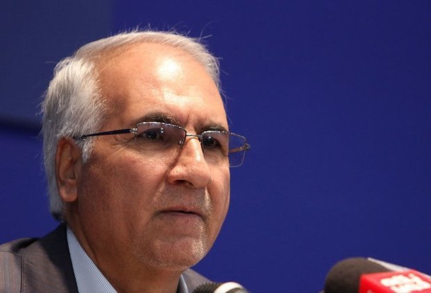 همواره خود را مطالبه گر حقابه و حفظ زیست بوم زاینده رود می دانم