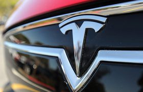 با شرکت تسلا موتورز آشنا شوید