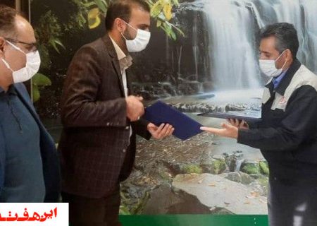 امضا تفاهم نامه همکاری ذوب آهن اصفهان و کمیته امداد امام خمینی(ره) لنجان