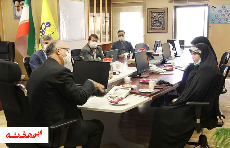 روستاها و صنایع خور و بیانک متقاضی گاز هستند