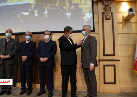 مدال افتخار ملی صادرات به ذوب آهن اصفهان رسید