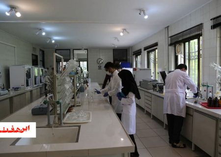 کسب گواهی نامه ۱۷۰۲۵ در ۵ آزمایشگاه میکروبی استان اصفهان