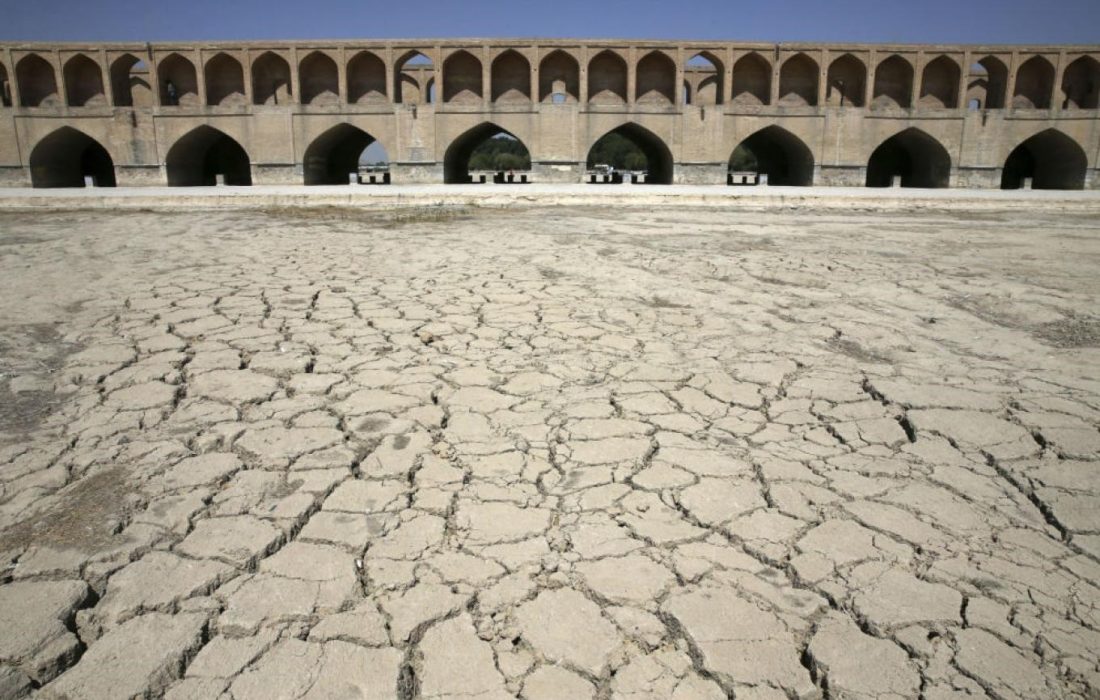 بحران آب در قلب ایران؛ اصرار اصفهان و یزد بر توسعه کشاورزی!