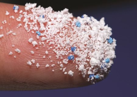 خطر پنهان نانوپلاستیک‌ها؛ آلودگی خاک و پیامدهای آن برای ما